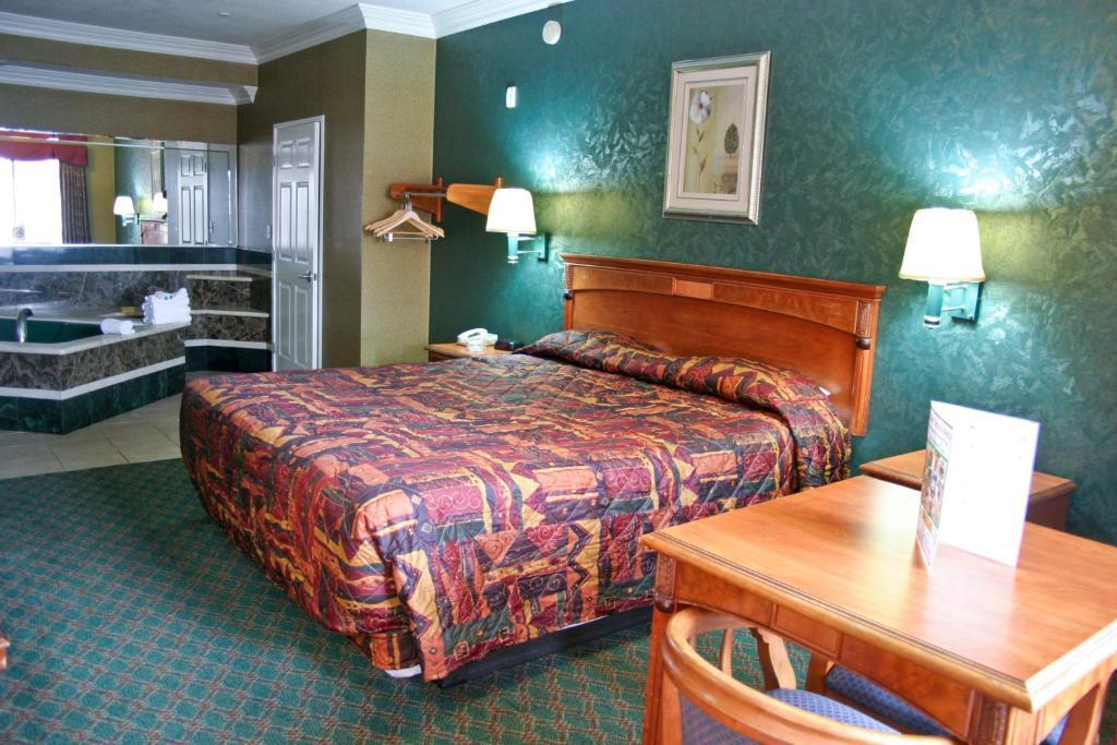 Crystal Inn Suites & Spas Inglewood Bilik gambar